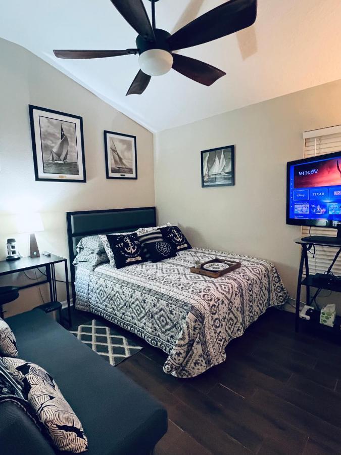 Ruskin Fl Private 2 Bdrm 1 Bath Suite Common Areas Shared With Host And Cat Zewnętrze zdjęcie