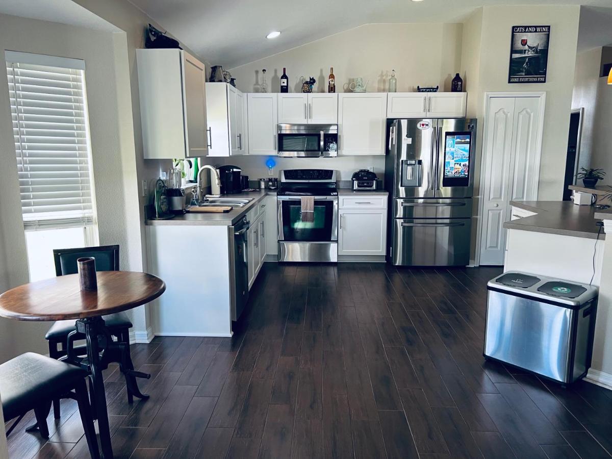 Ruskin Fl Private 2 Bdrm 1 Bath Suite Common Areas Shared With Host And Cat Zewnętrze zdjęcie